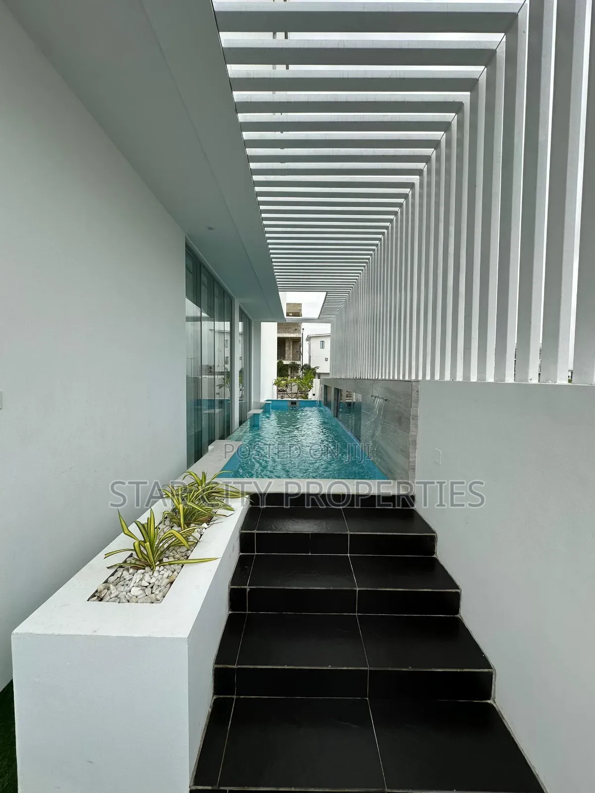 5bdrm Duplex in Lekki Ph 1, Ikate for sale