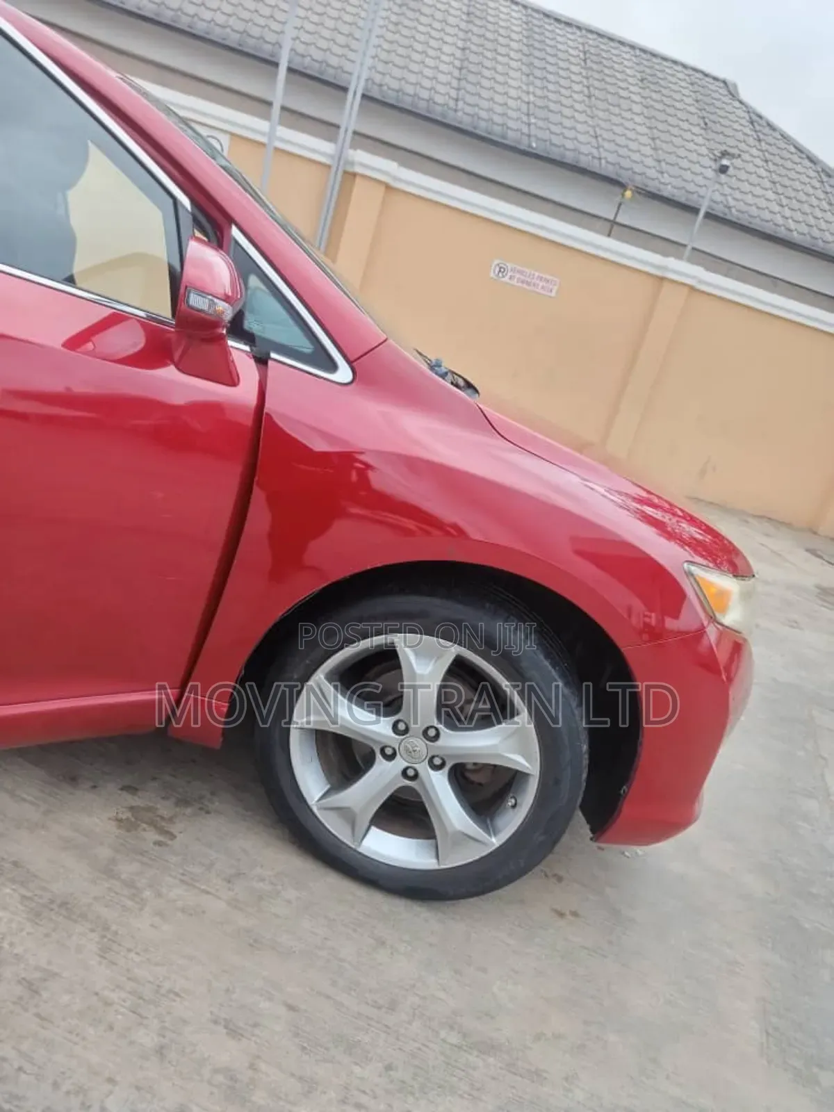 Toyota Venza LE AWD V6 2013 Red
