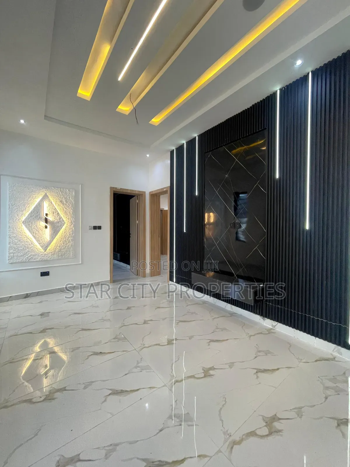 5bdrm Duplex in Palm City Estate, Lekki Expressway for sale