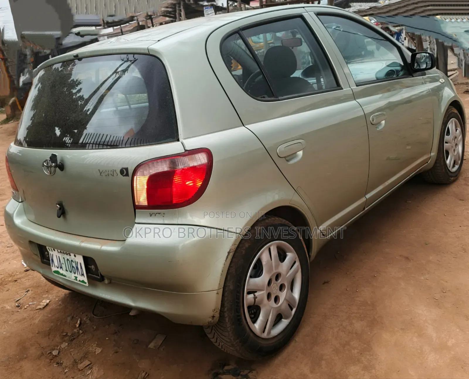 Toyota Yaris 1.4 2002 Gold