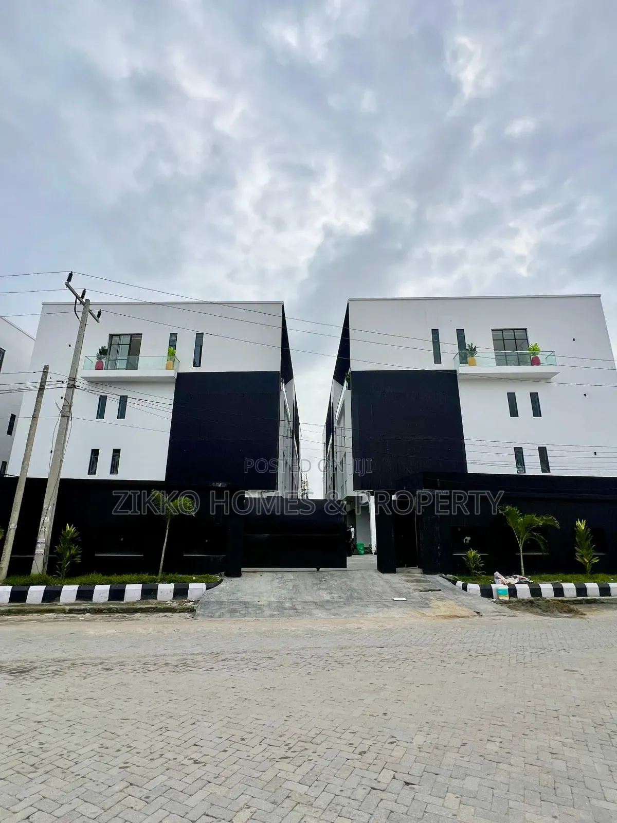 4bdrm Duplex in Ikate, Lekki for sale