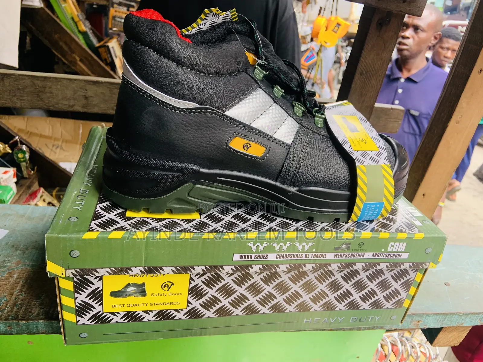 Cat Safety Shoe
