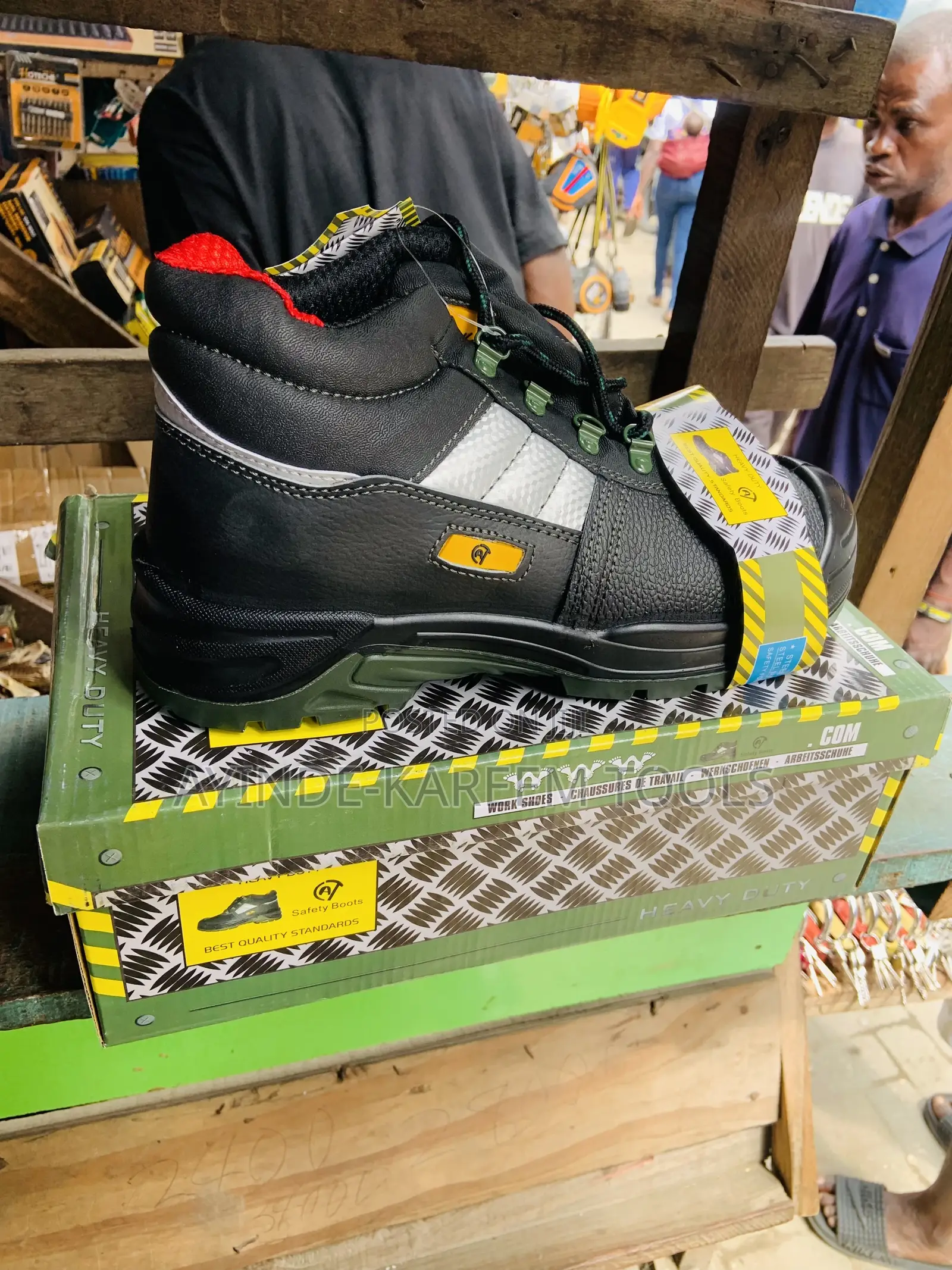 Cat Safety Shoe