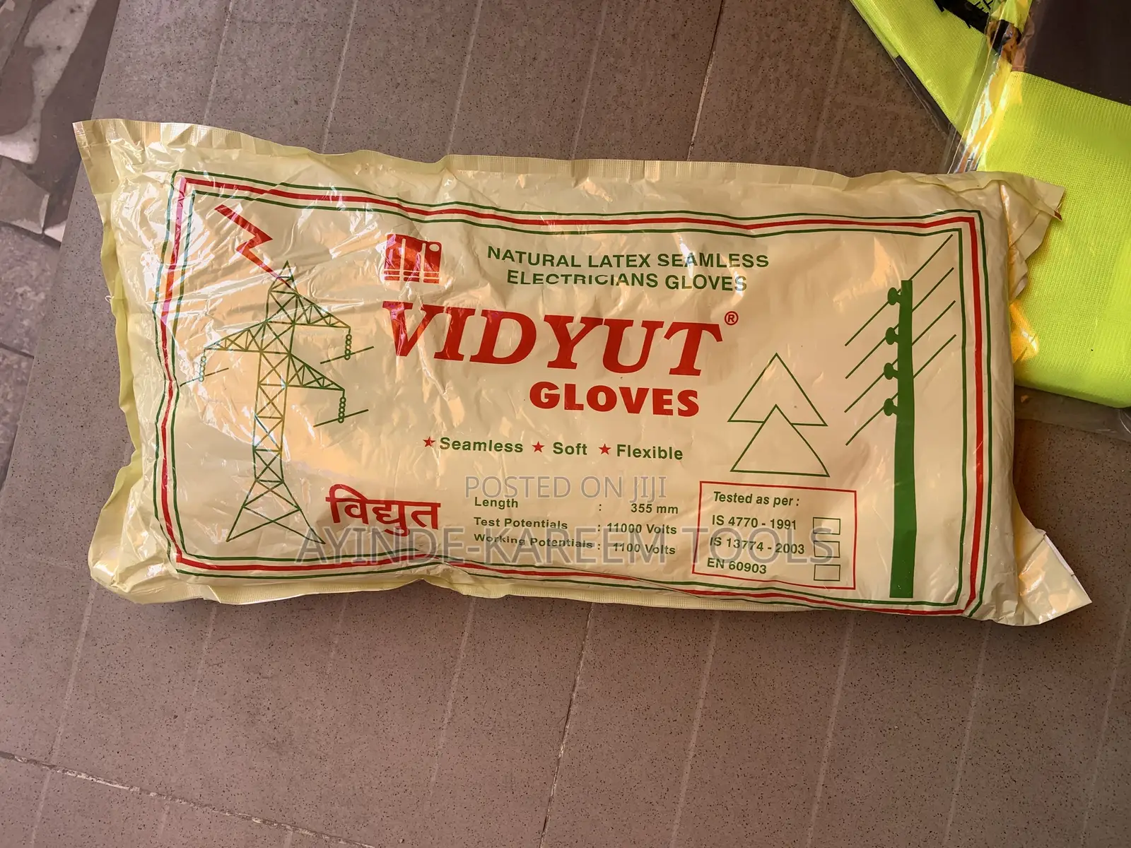 Natural Electrical Latex Seamless Electrician Gloves
