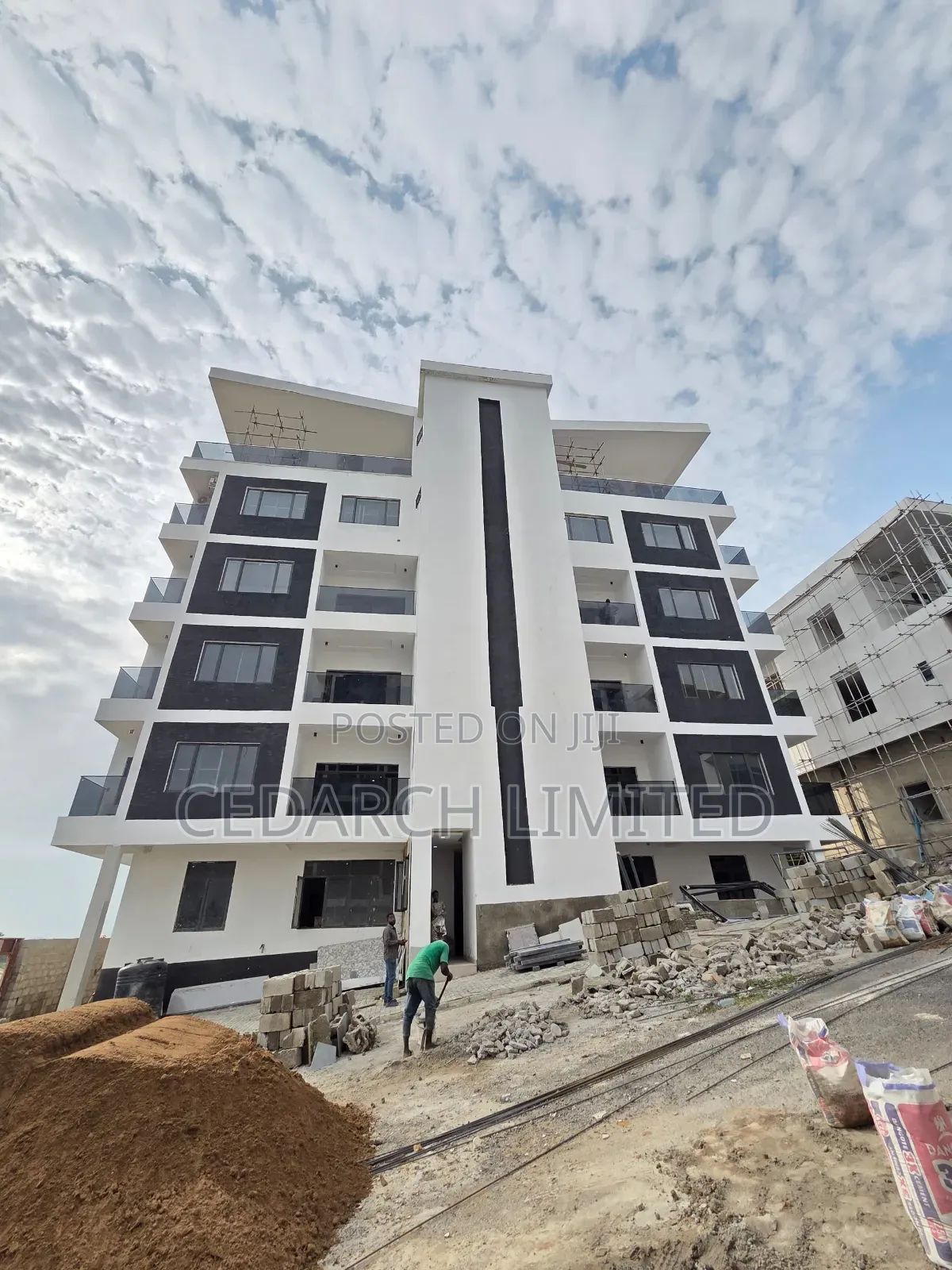 3bdrm Apartment in Guzape District for sale
