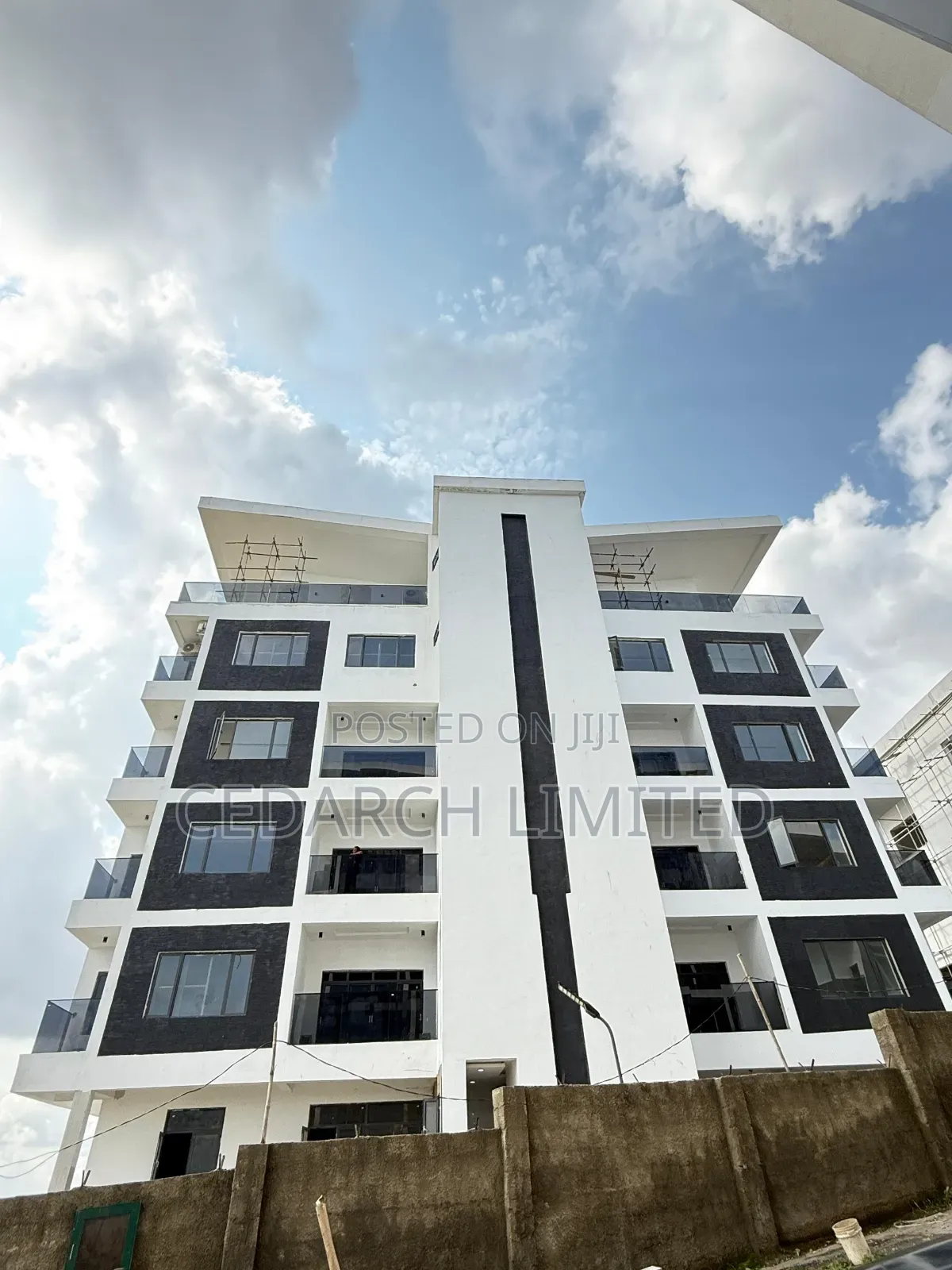 3bdrm Apartment in Guzape District for sale
