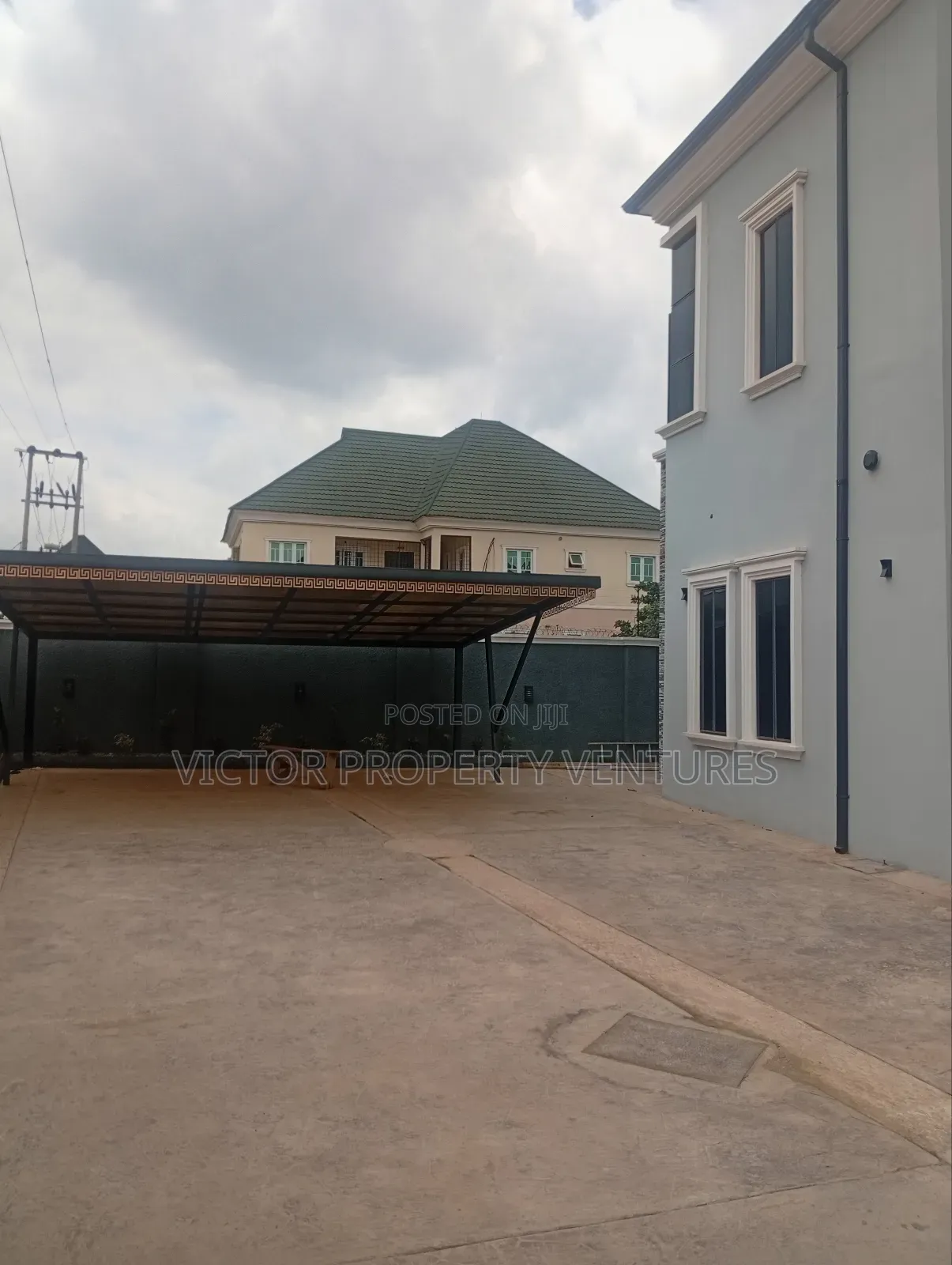 4bdrm Duplex in Kubwa for sale