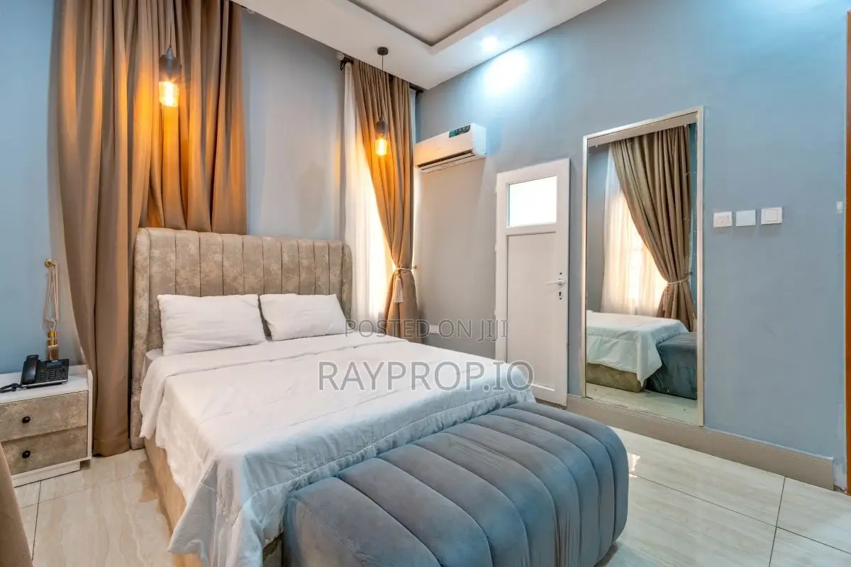 2 Bedroom Shortlet in Ikota Gra