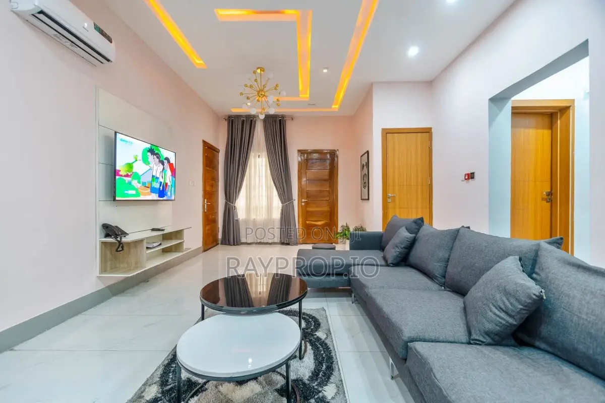 2 Bedroom Shortlet in Ikota Gra