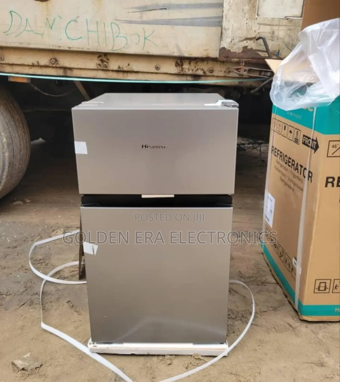 Hisense Double Door Fridge (Table Top Size)