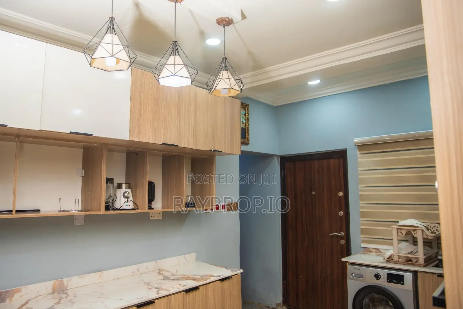 4 Bedroom Shortlet in Ikota Gra