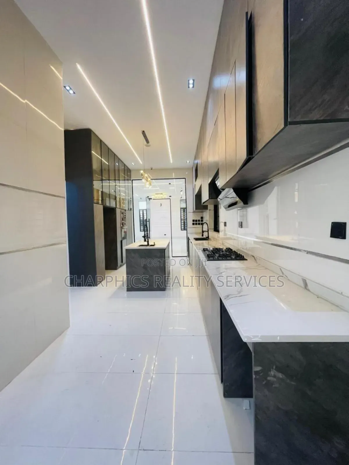 5bdrm Duplex in Ajah for sale