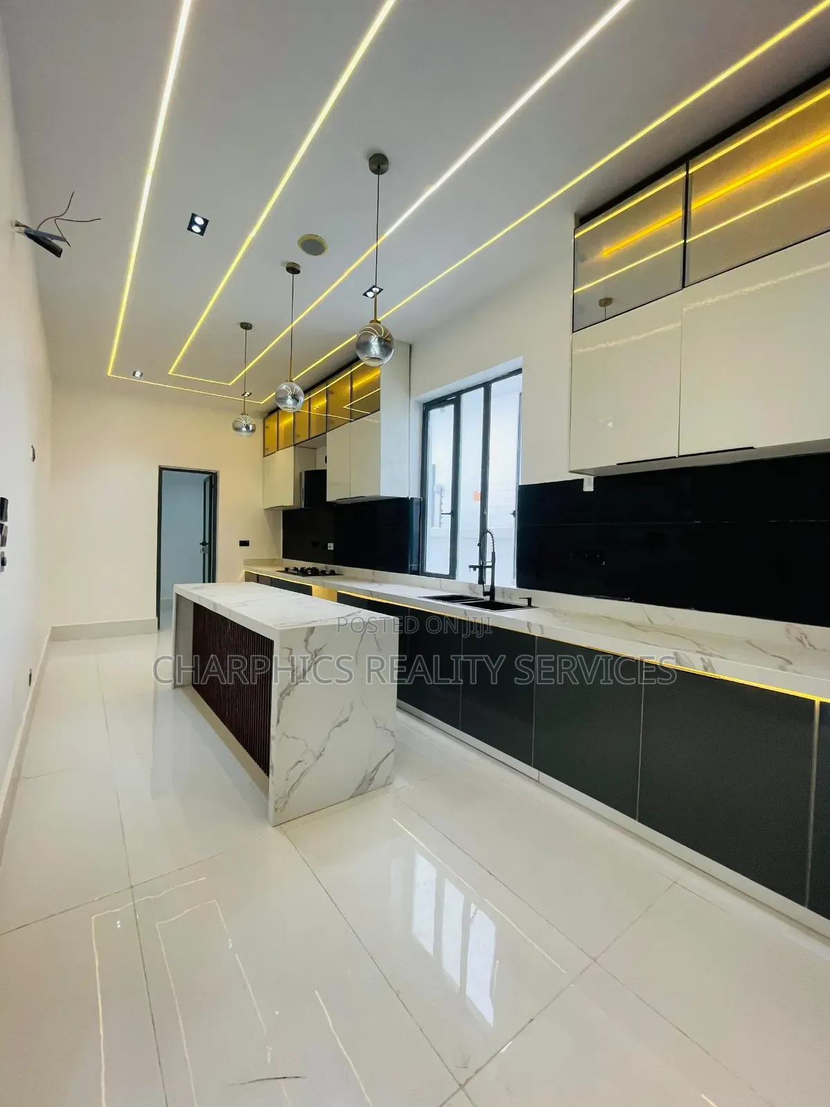 5bdrm Duplex in Ajah for sale