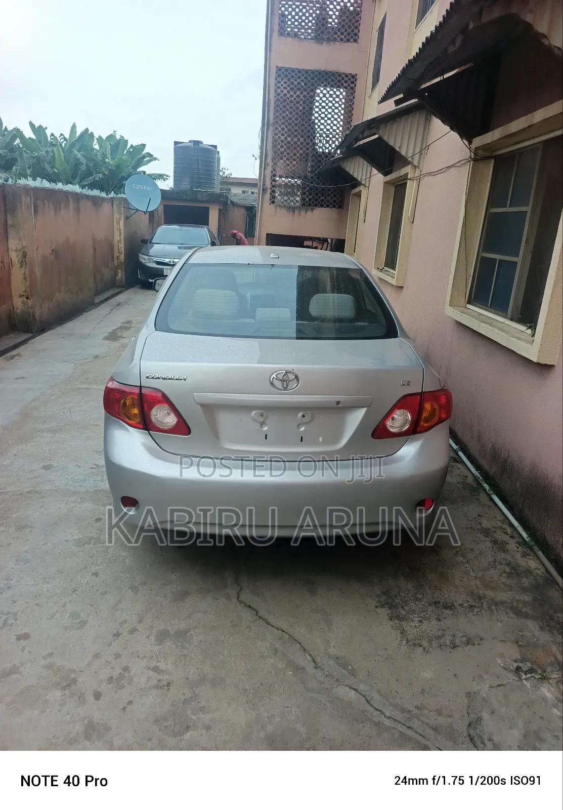 Toyota Corolla 2010 Silver