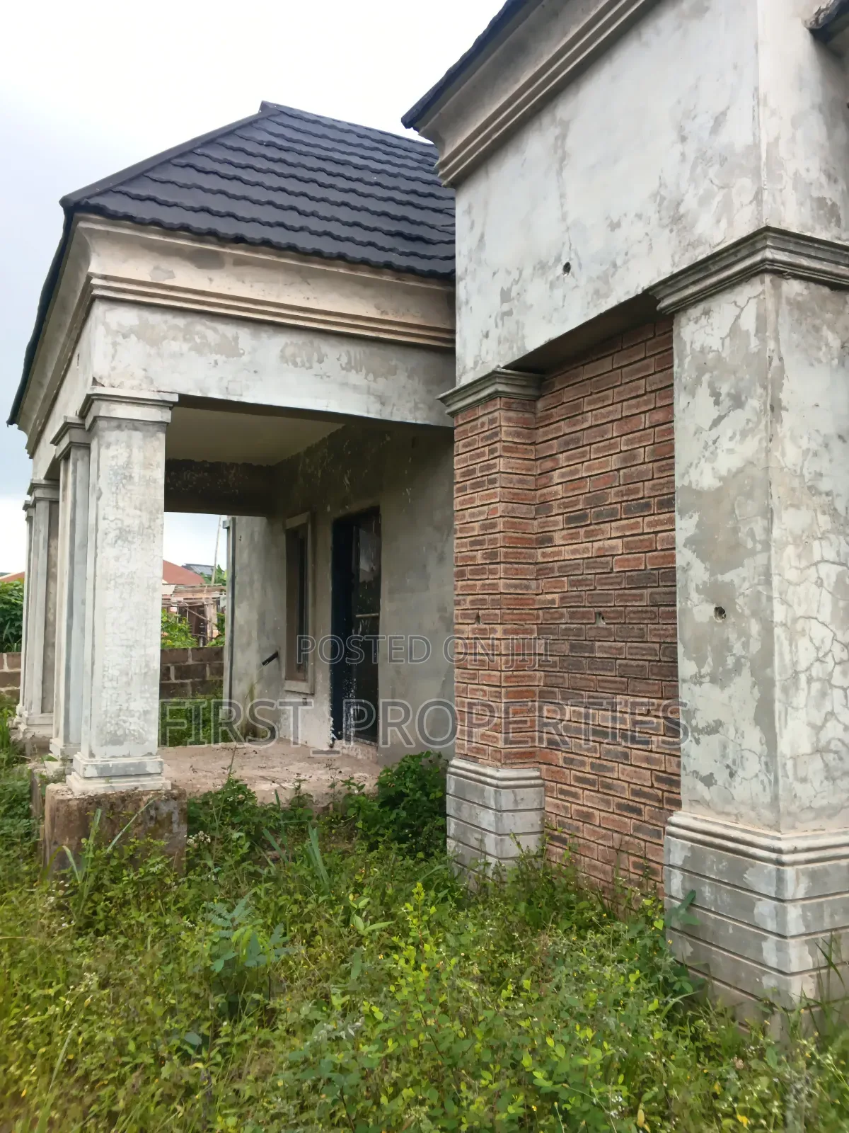 4bdrm Bungalow in Moganna Estate, Ibadan for sale