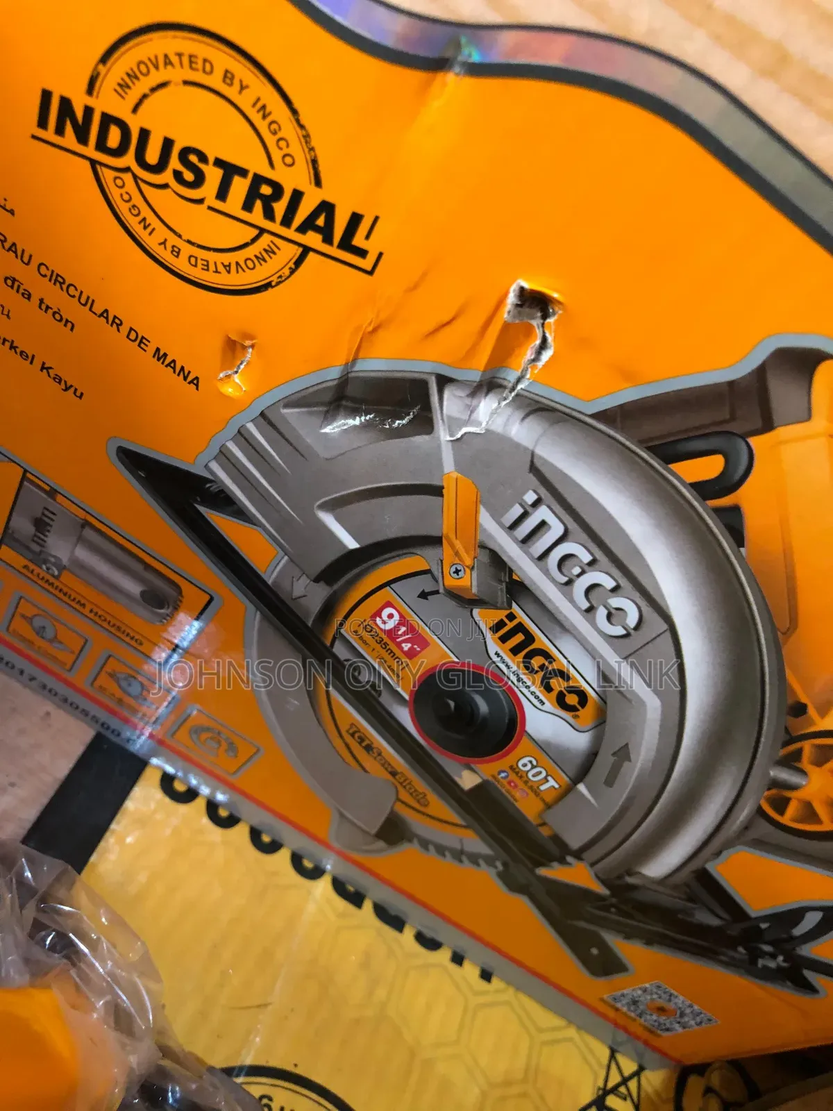 9" Ingco Industrial Circular Saw