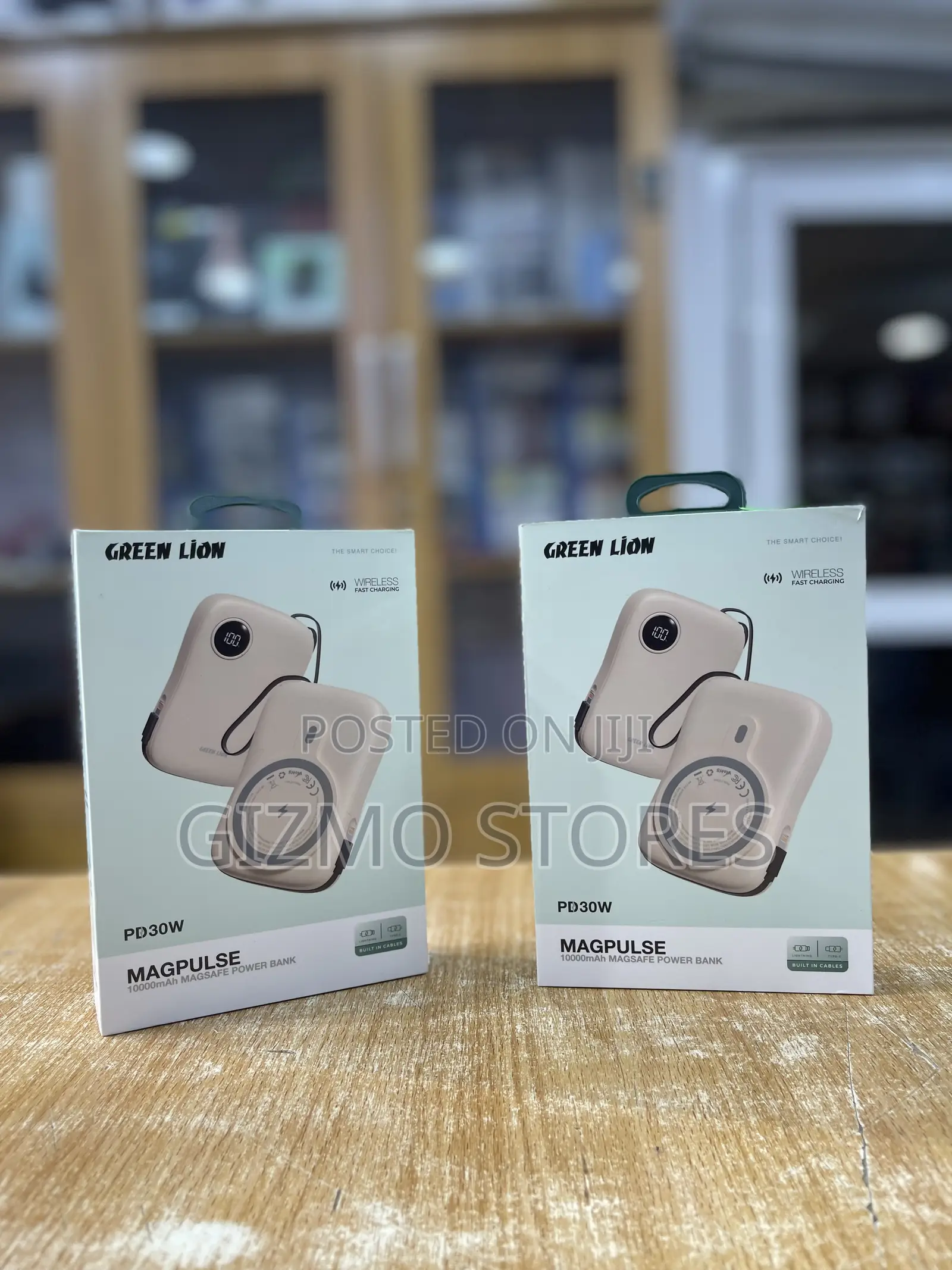Green Lion Magpulse 10000mah Powerbank Built in Cables