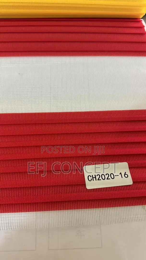 Day And Night Window Blind - Magnificent Milk Red Design