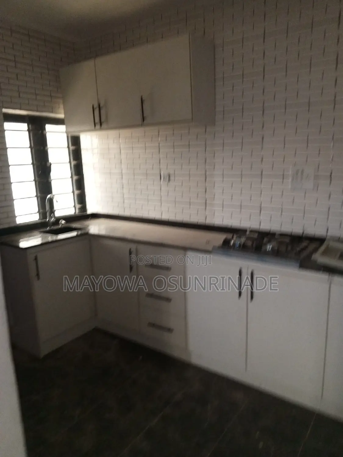 3bdrm Apartment in Ologuneru for rent