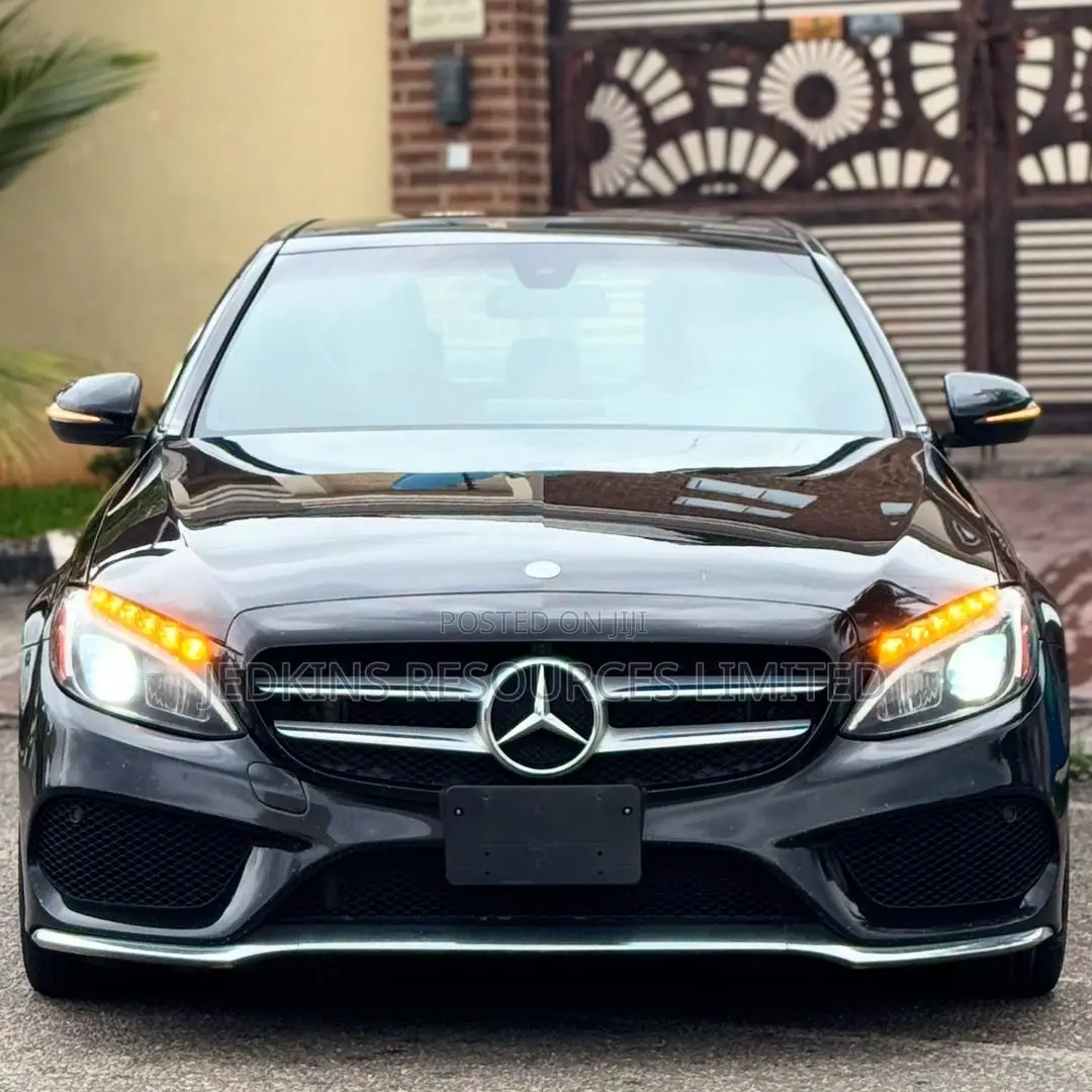 Mercedes-Benz C300 Sport 4Matic Sedan AWD (2.0L 4cyl 7A) 2017 Black