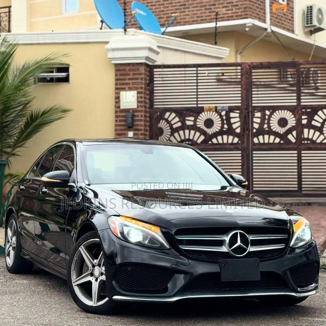 Mercedes-Benz C300 Sport 4Matic Sedan AWD (2.0L 4cyl 7A) 2017 Black