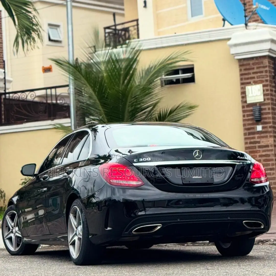 Mercedes-Benz C300 Sport 4Matic Sedan AWD (2.0L 4cyl 7A) 2017 Black