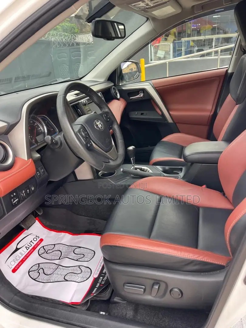 Toyota RAV4 Limited FWD (2.5L 4cyl 6A) 2013 White