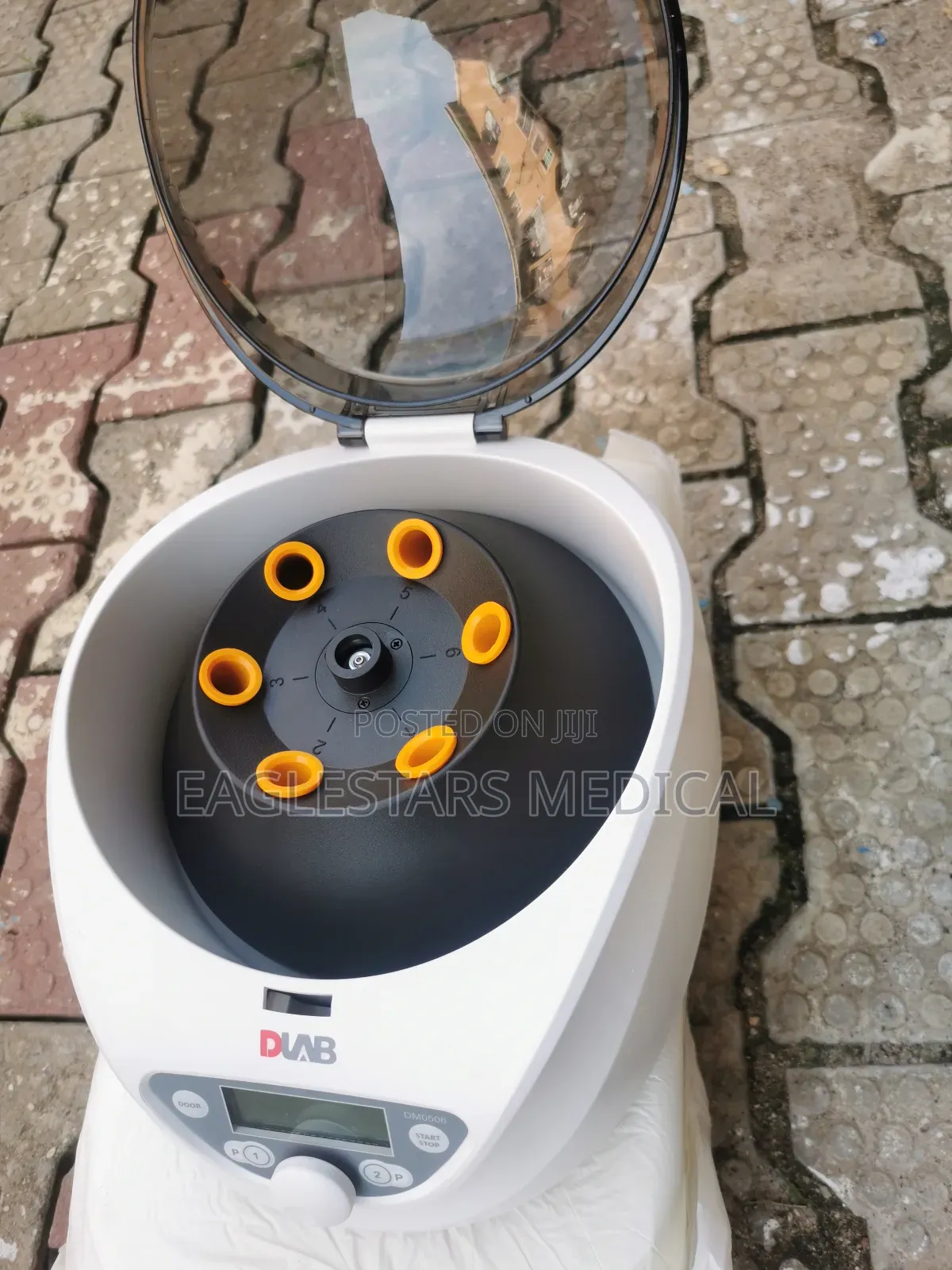 Digital Six Bucket Centrifuge
