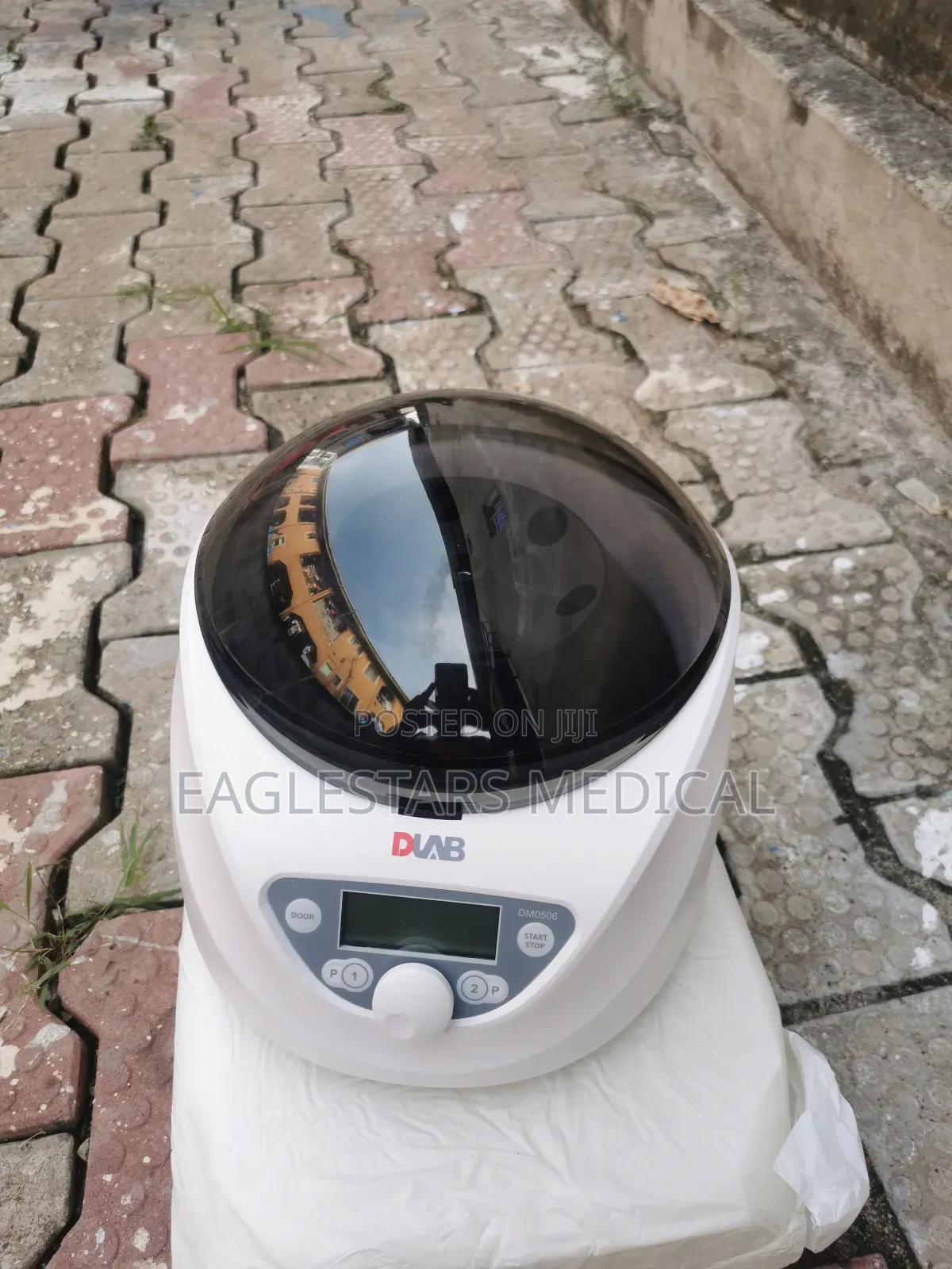 Digital Six Bucket Centrifuge