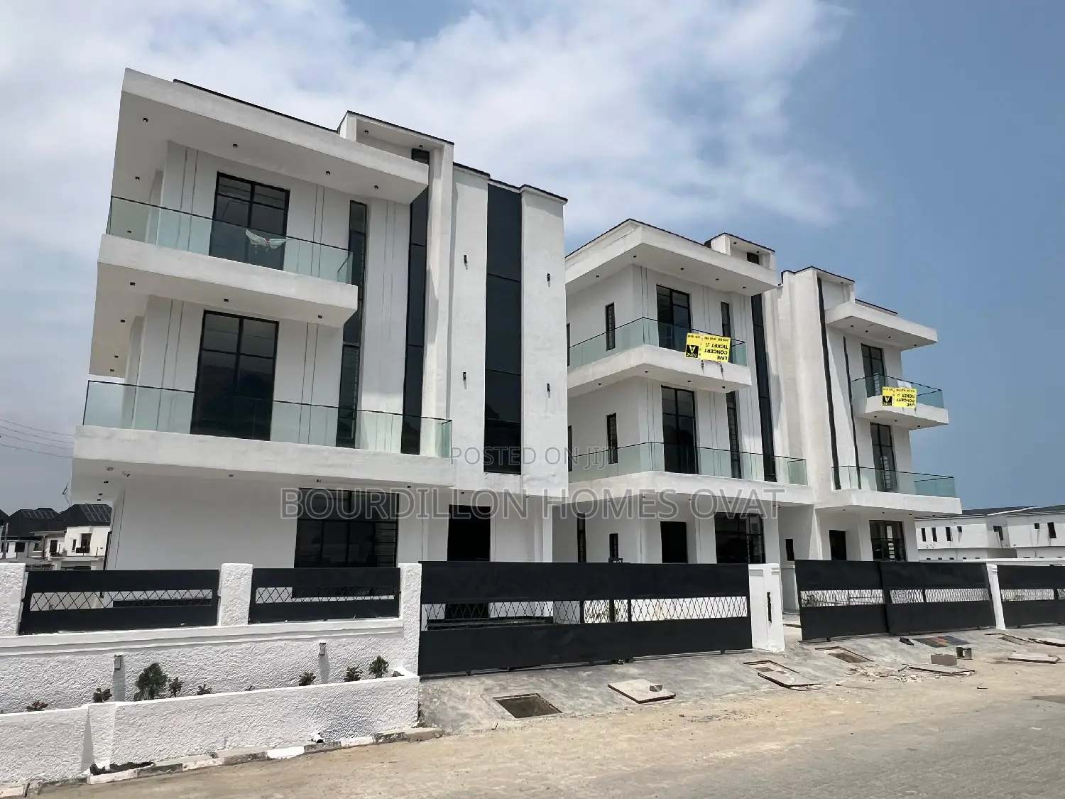 5bdrm Duplex in Lekki for sale