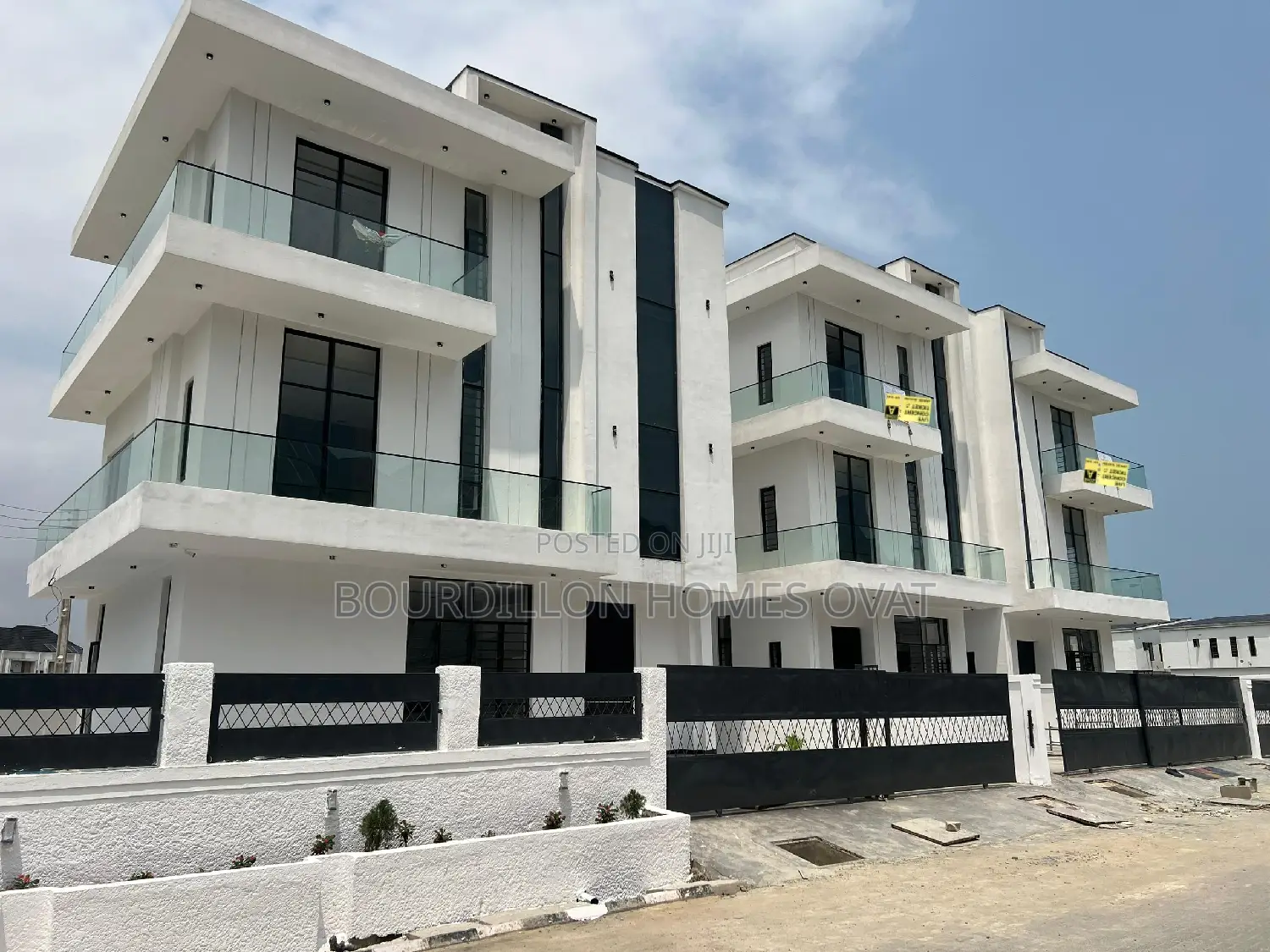 4bdrm Duplex in Lekki for sale