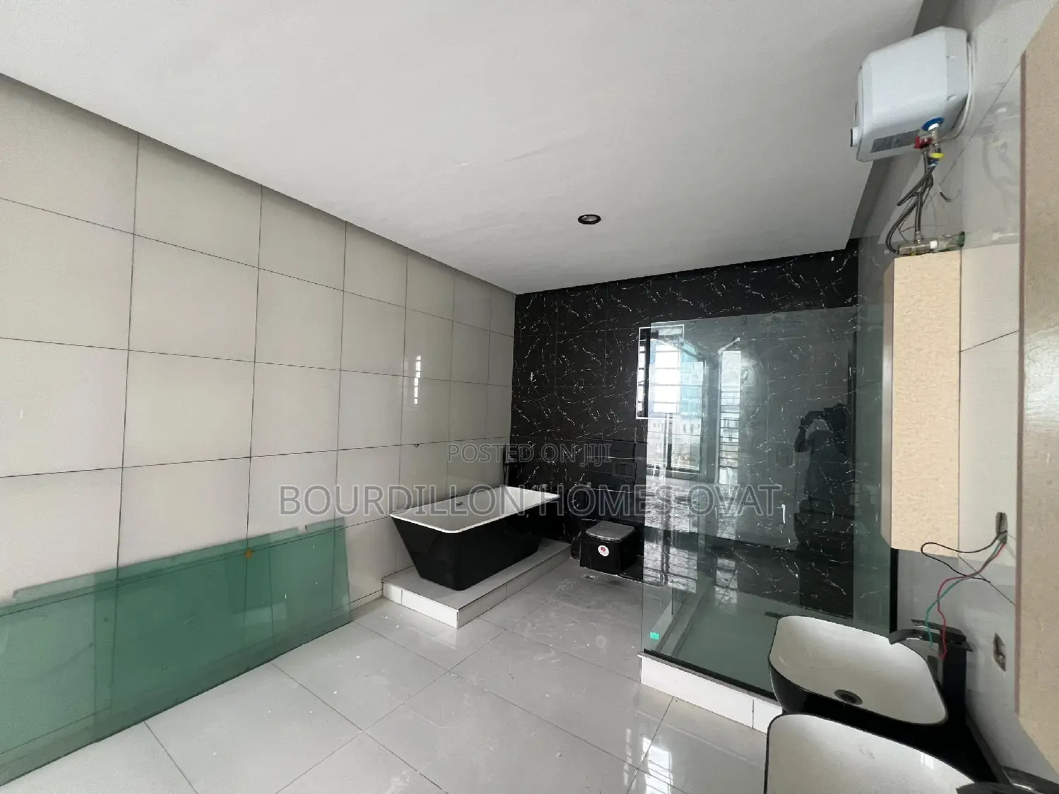 5bdrm Duplex in Lekki for sale