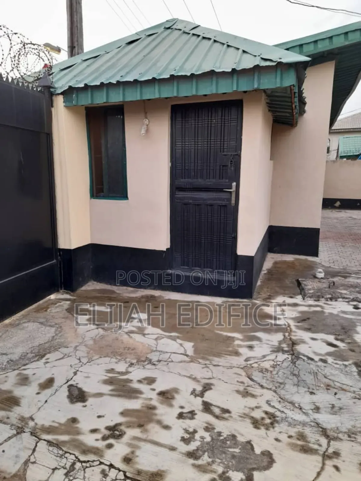 Furnished 4bdrm Bungalow in Ibeshe for sale