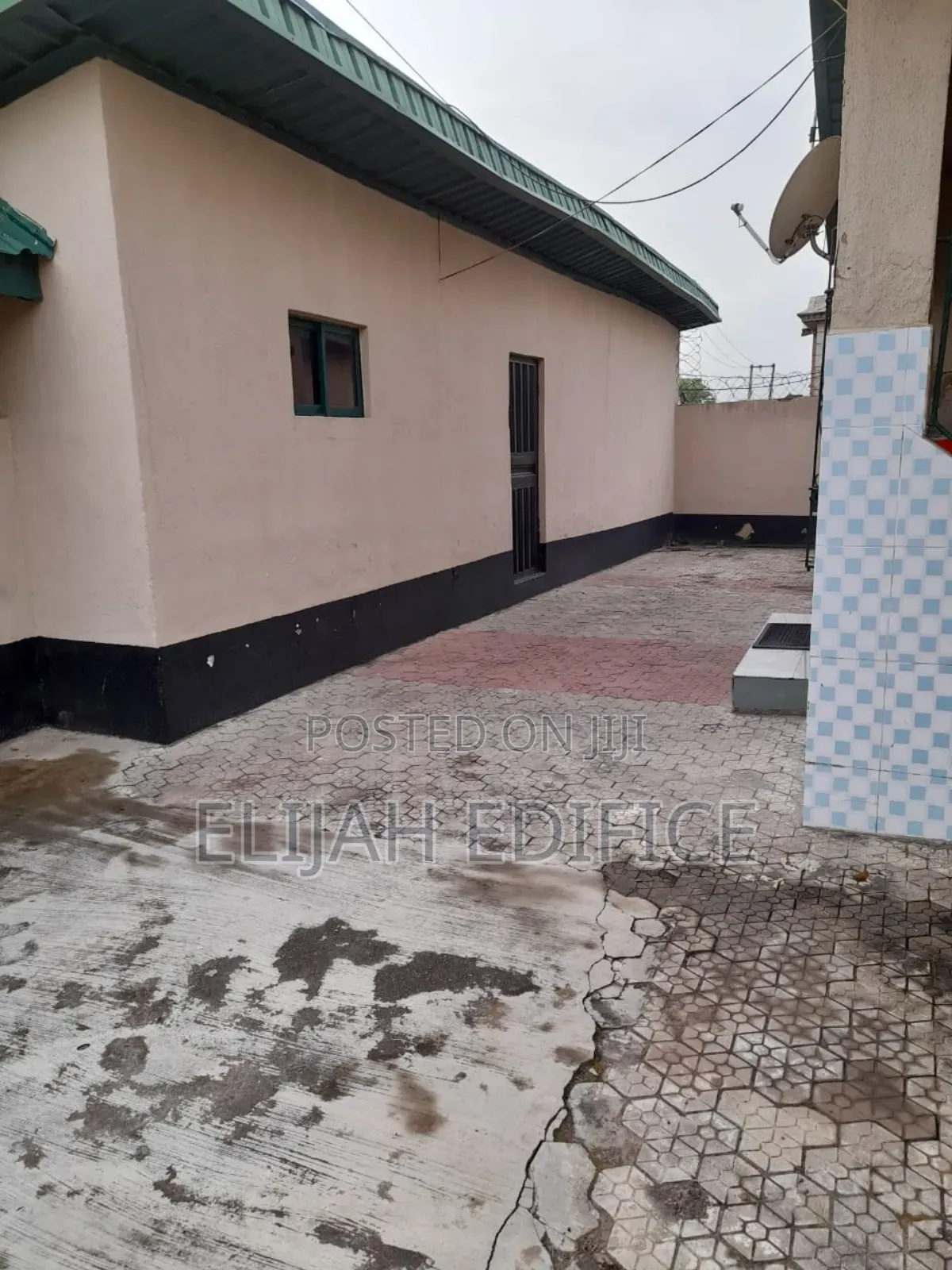 Furnished 4bdrm Bungalow in Ibeshe for sale