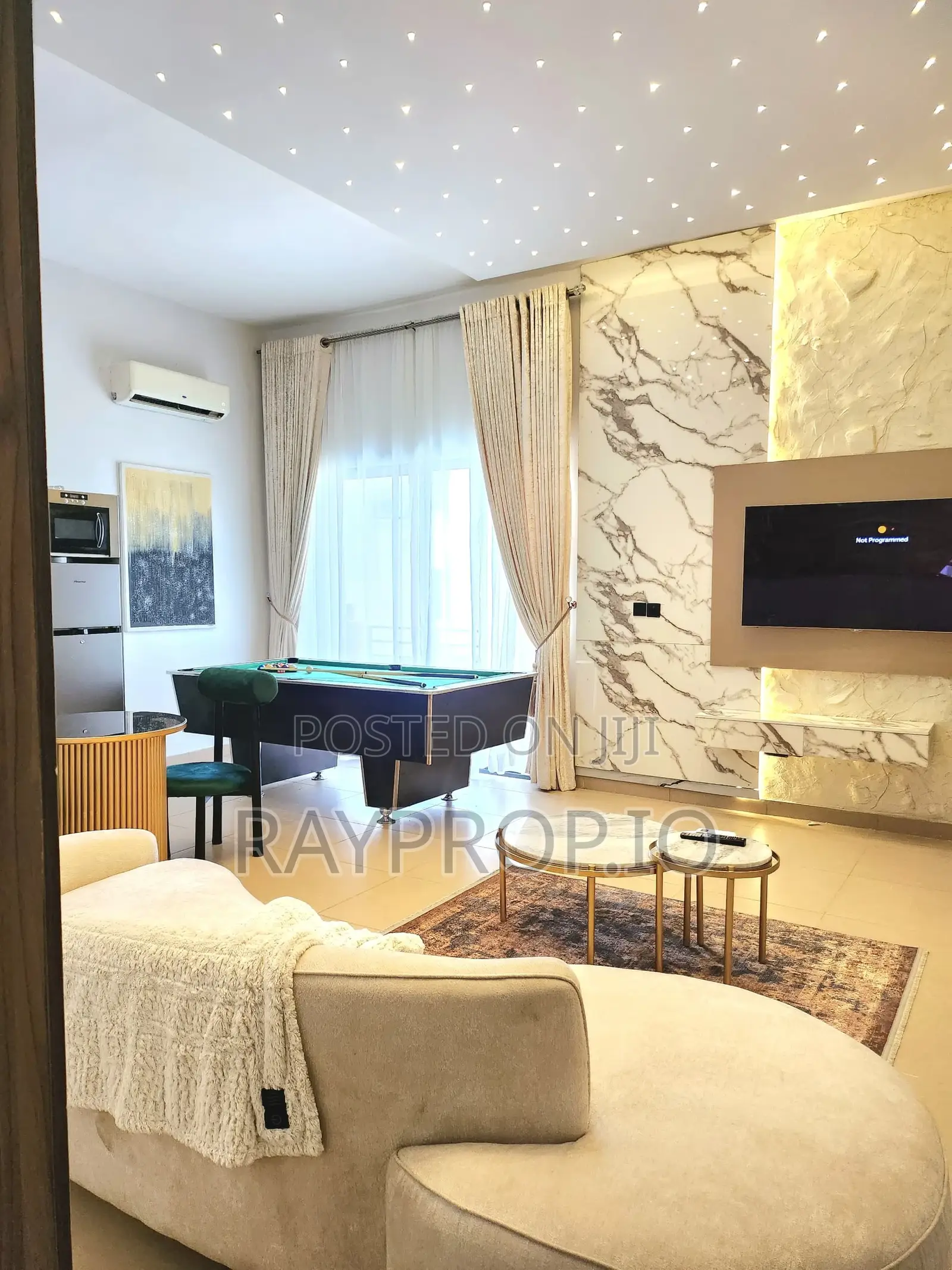 752585an - 1 Bedroom Shortlet in Lekki