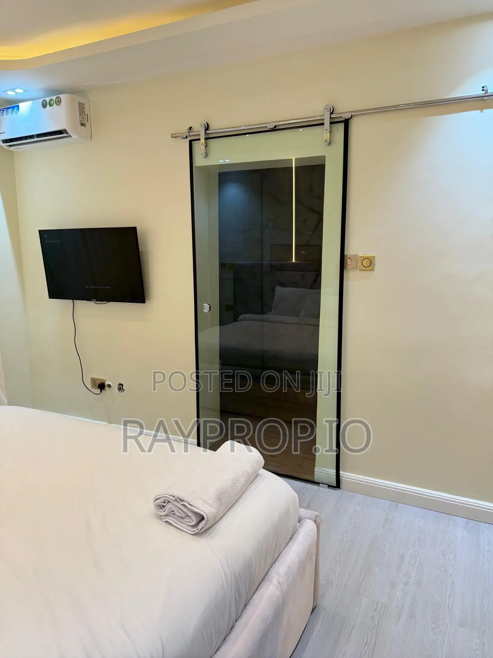 033352qv - 3 Bedroom Shortlet in Victoria Island