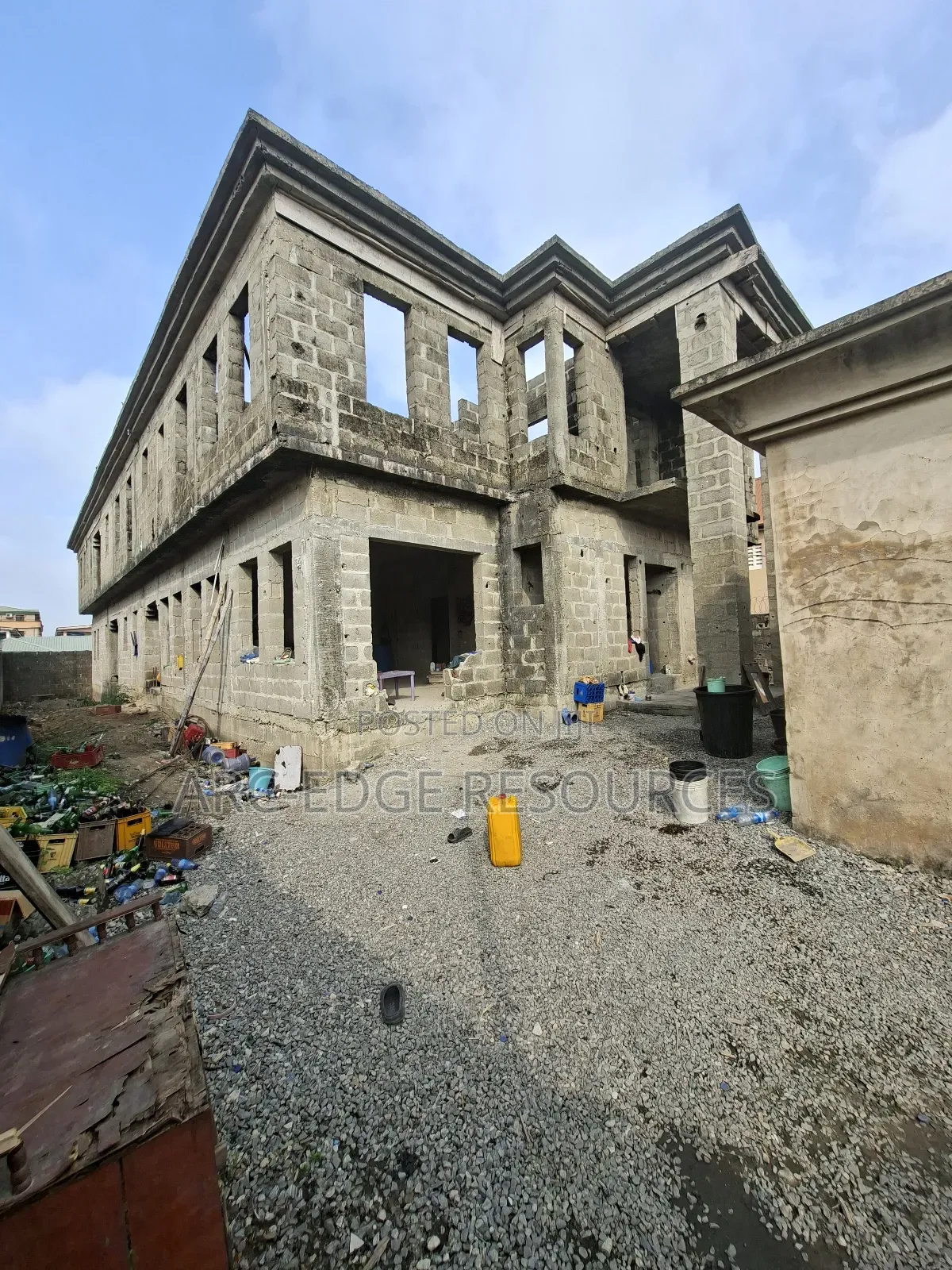 5bdrm Duplex in Ago Palace for sale