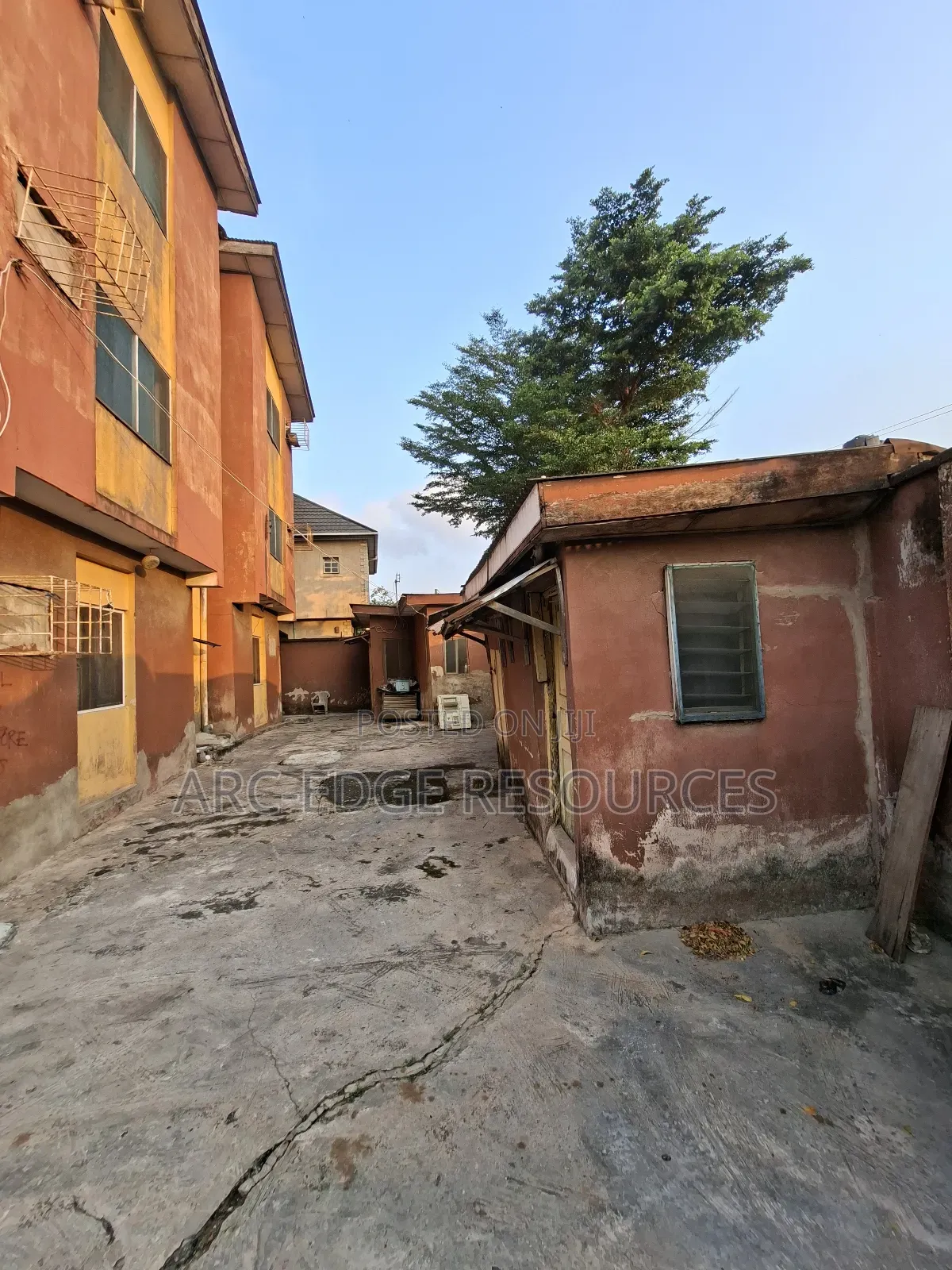 3bdrm Block of Flats in Ago Palace for sale