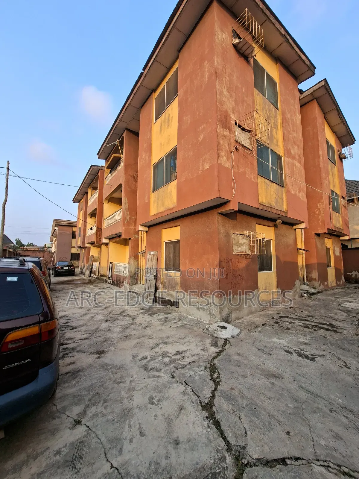 3bdrm Block of Flats in Ago Palace for sale