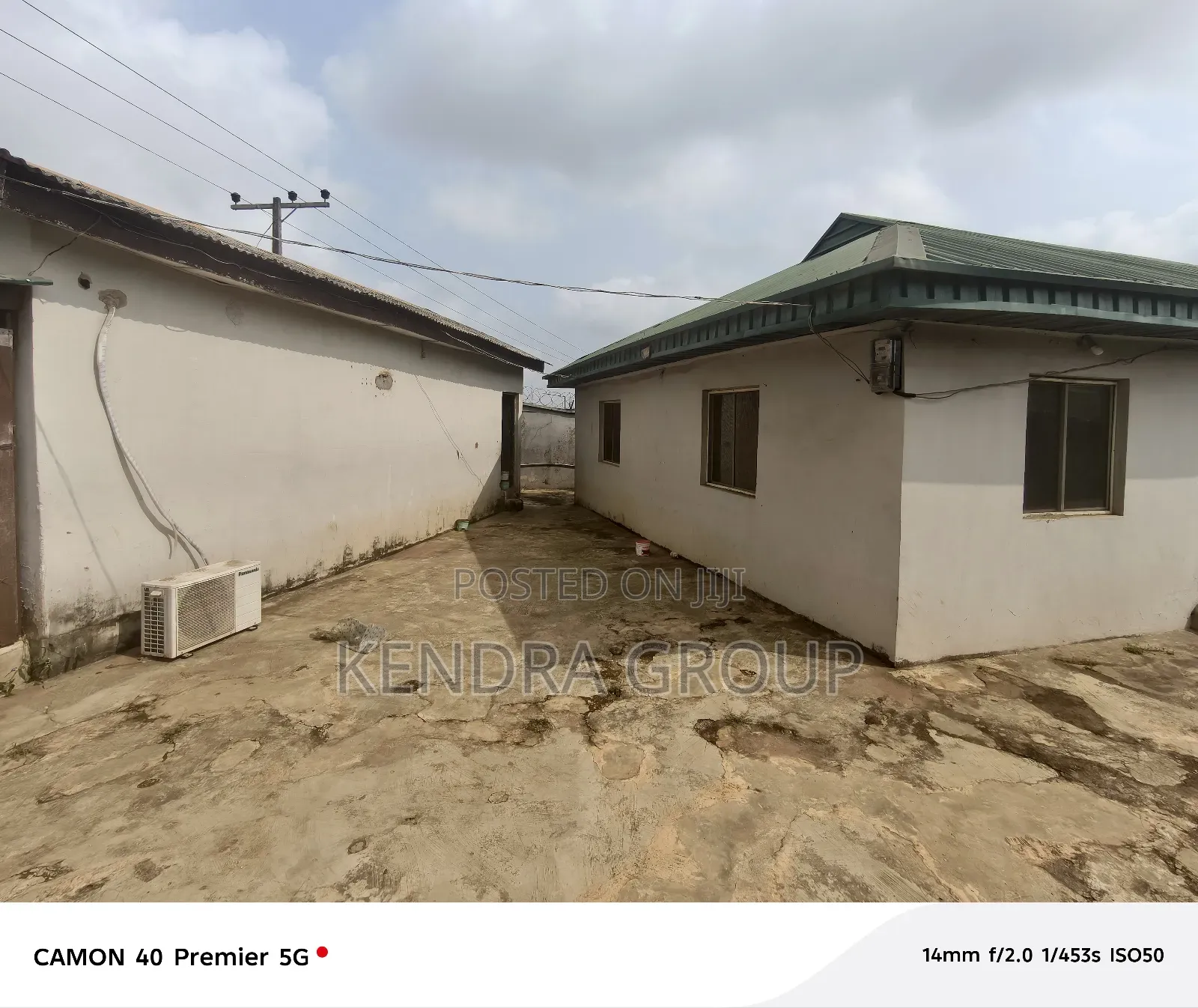 3bdrm Block of Flats in Omitoro, Ijede / Ikorodu for sale