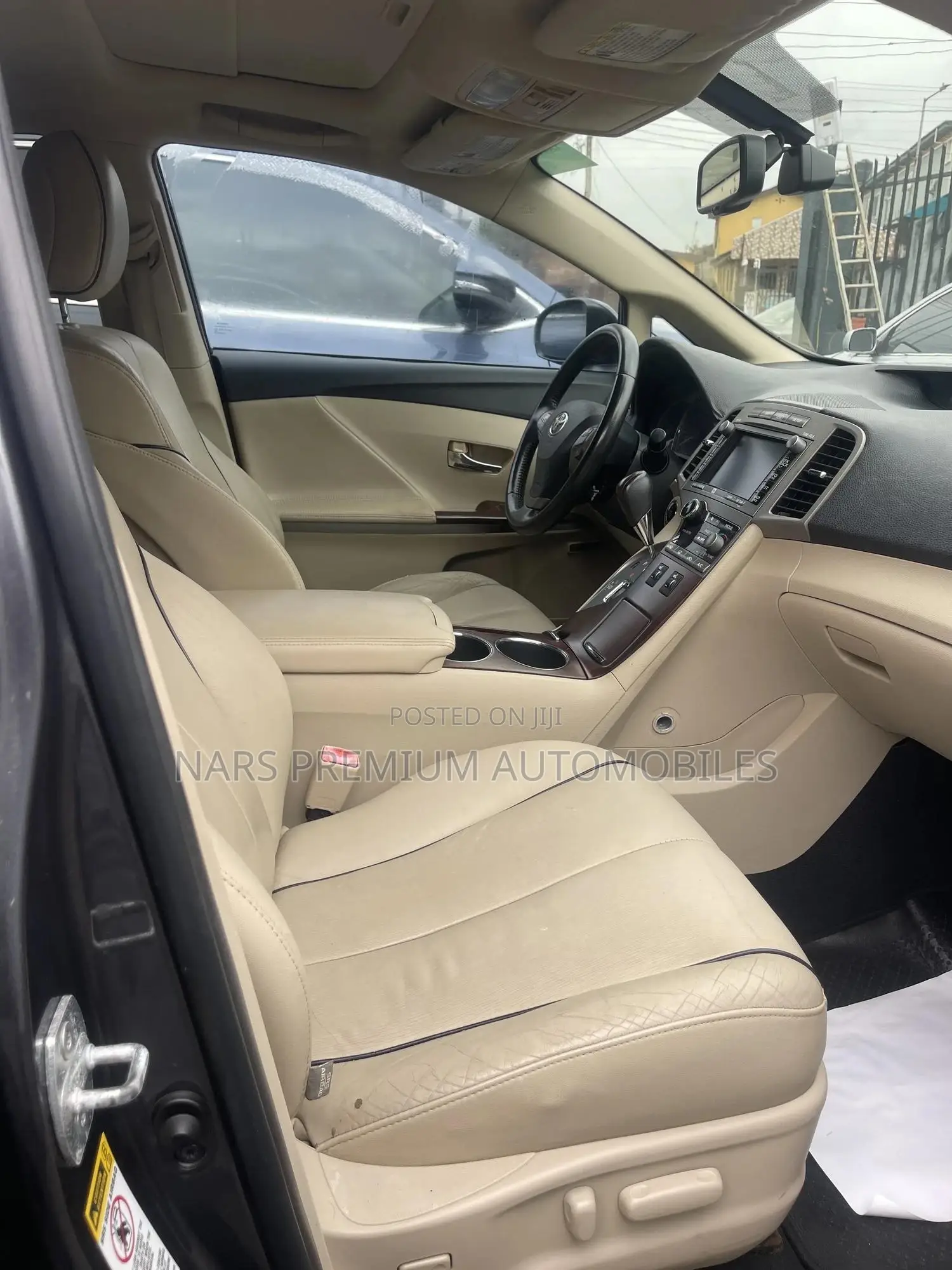 Toyota Venza V6 AWD 2010 Gray