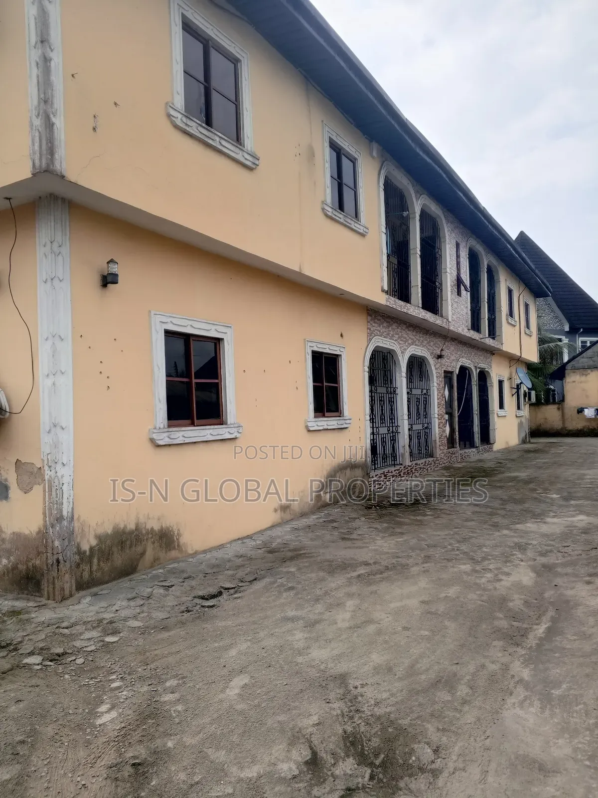 3bdrm House in Army Estate, Warri for sale
