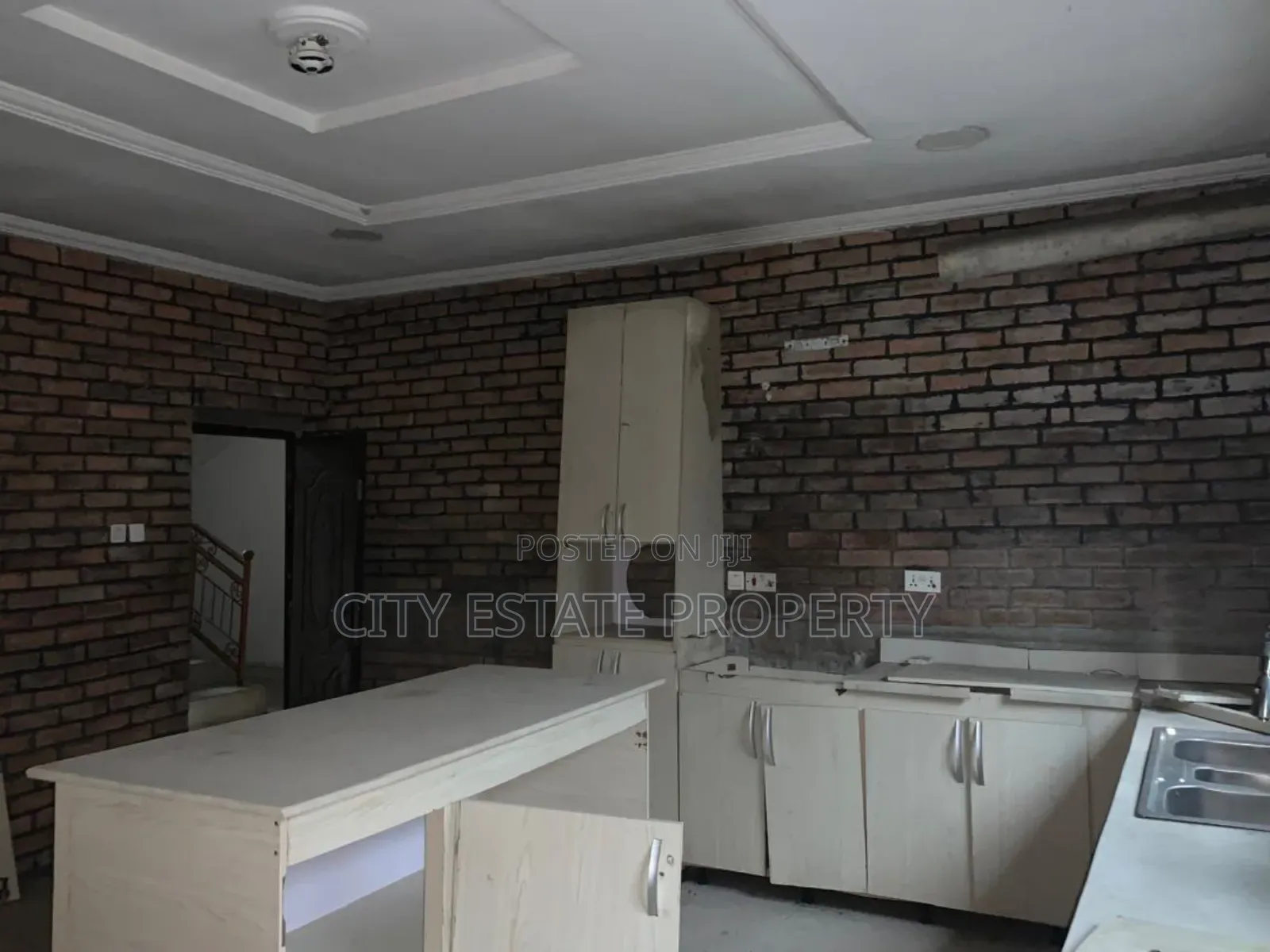 6bdrm Duplex in Road 12 Sars Road, Port-Harcourt for rent