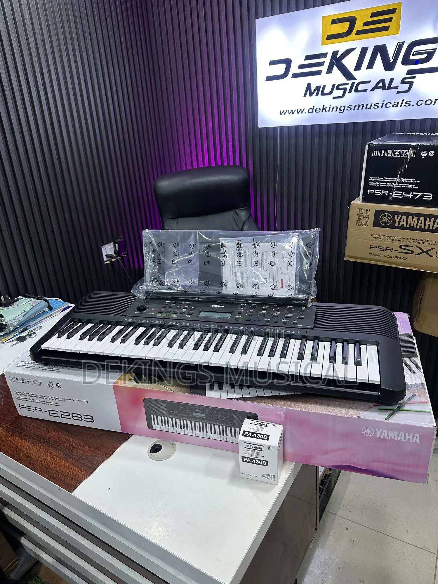 Yamaha PSR-E283 61-Key Portable Keyboard