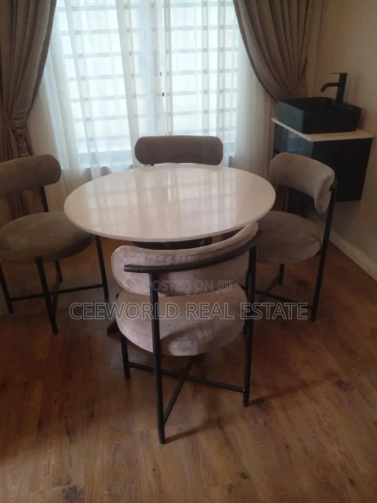 Furnished 4bdrm Duplex in Main Jericho Gra for rent