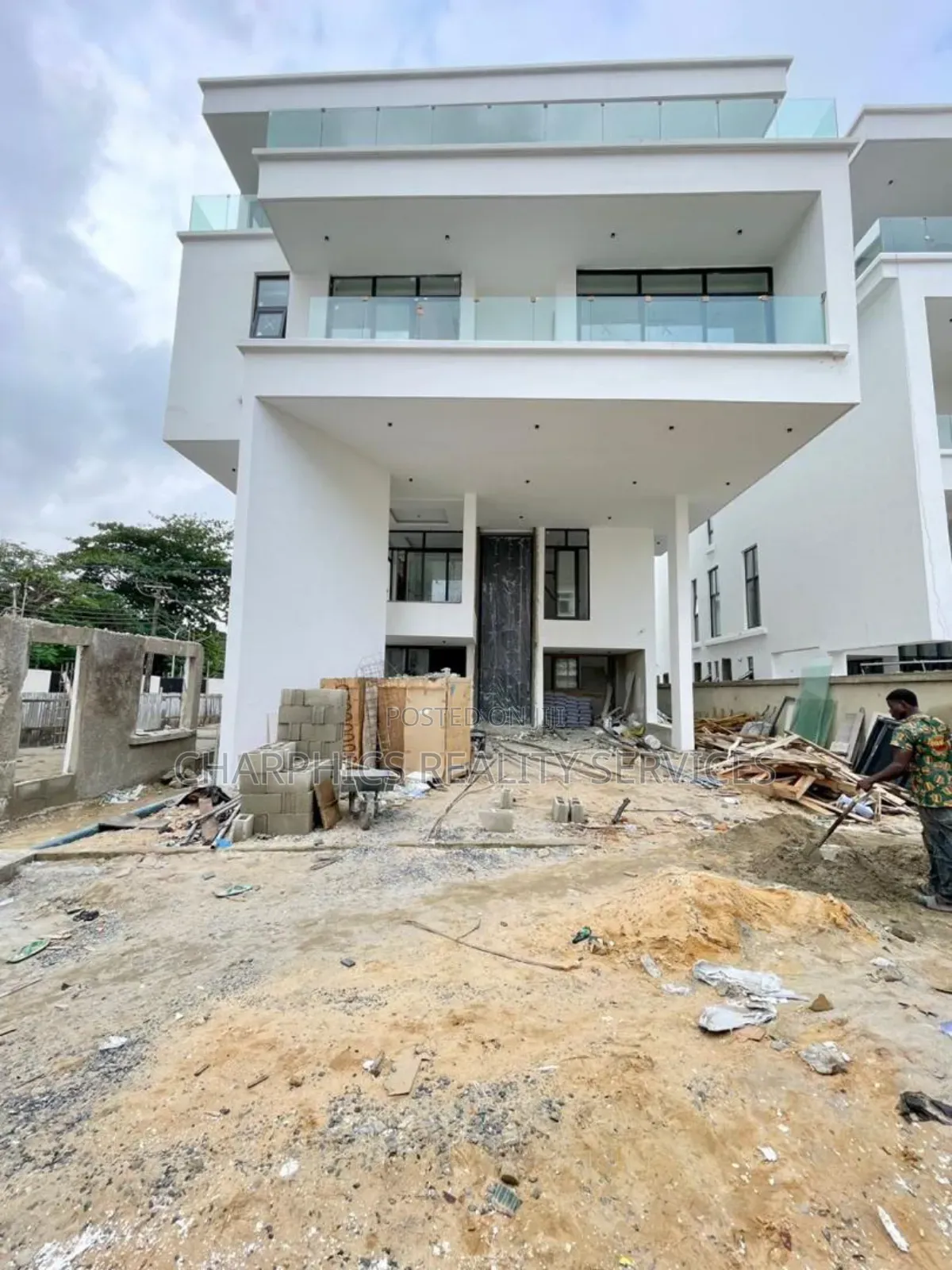5bdrm Duplex in Price.$ 2.5M, Ikoyi for sale