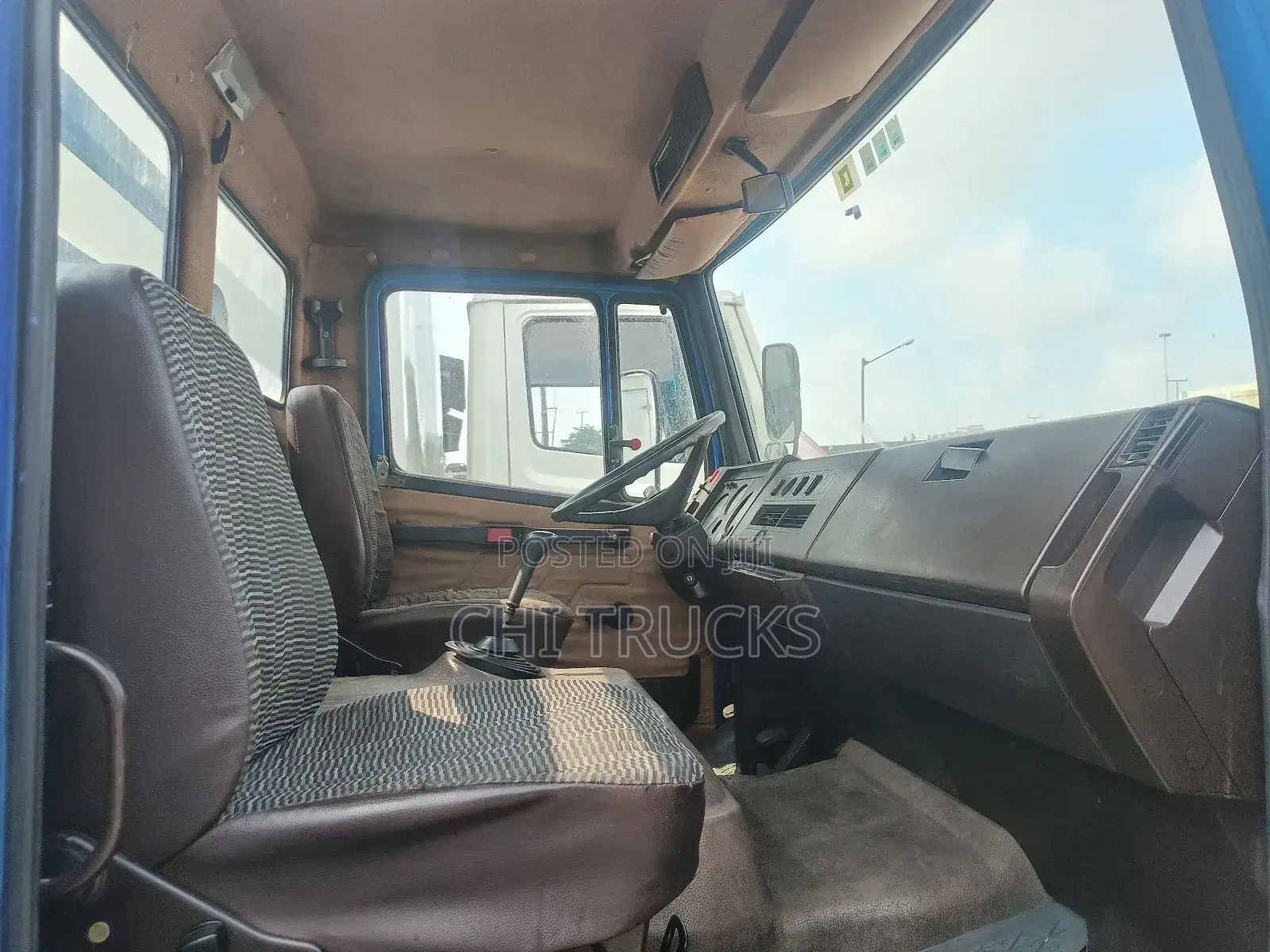 Mercedes Benz 814 Direct German Pickup Truck 7tonnes Capacity 17 Feet