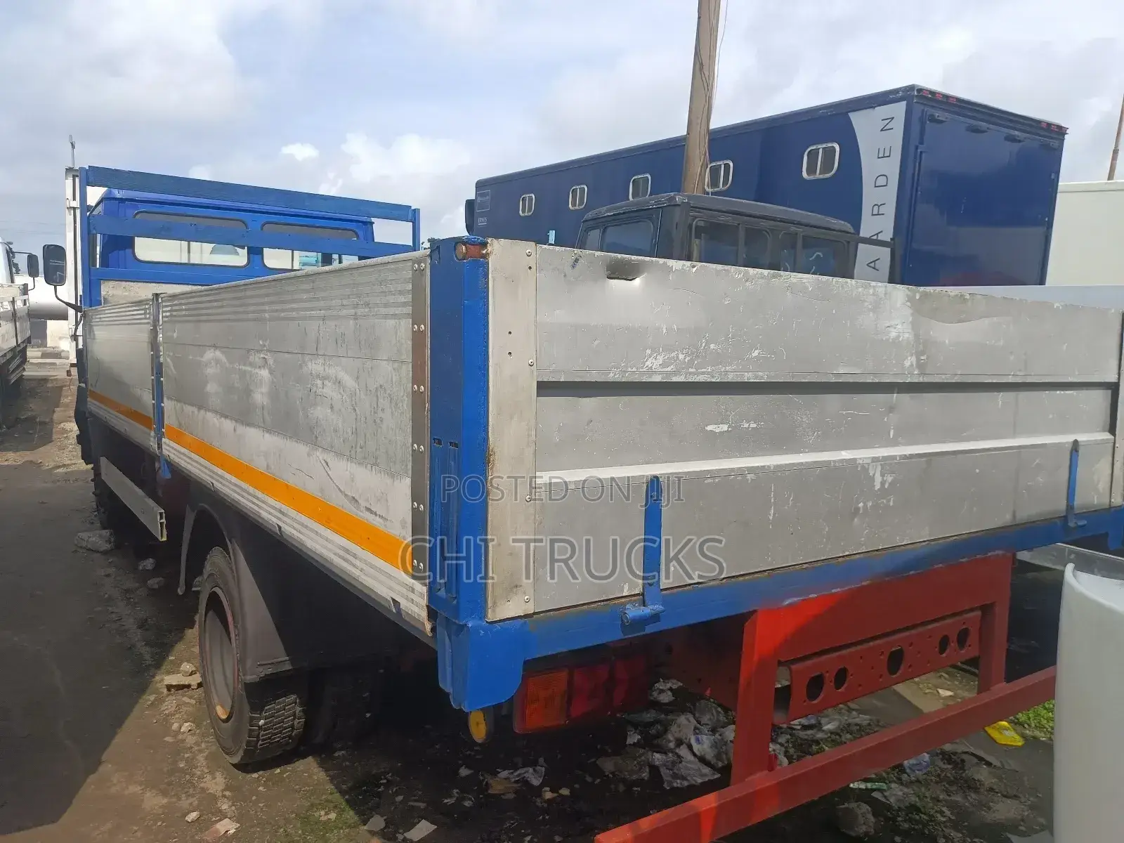 Mercedes Benz 814 Direct German Pickup Truck 7tonnes Capacity 17 Feet