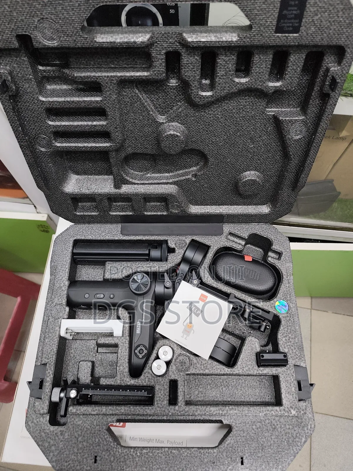 Zhlyun Weebill Lab Handheld Stabilizer Used