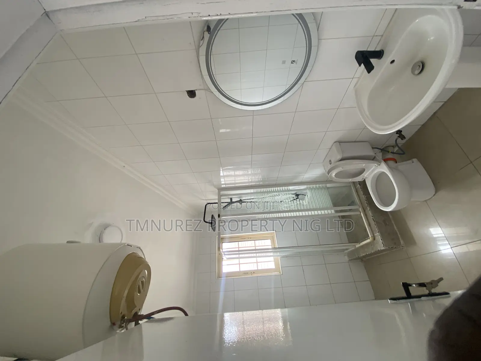 5bdrm Apartment in Lekki Phase 1 for rent